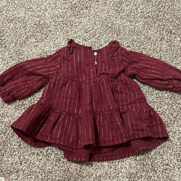 Cat and Jack top for girl 0-3 month. Long sleeve with ruffles, red and gold - Picture 3 of 4